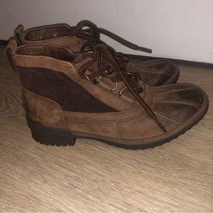 Ugg ladies winter boots size 5